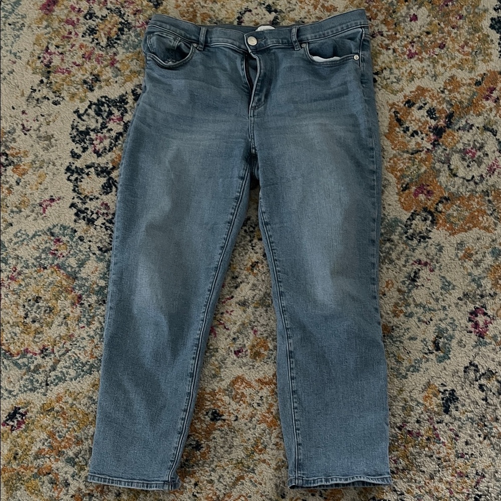 The Straight Crop